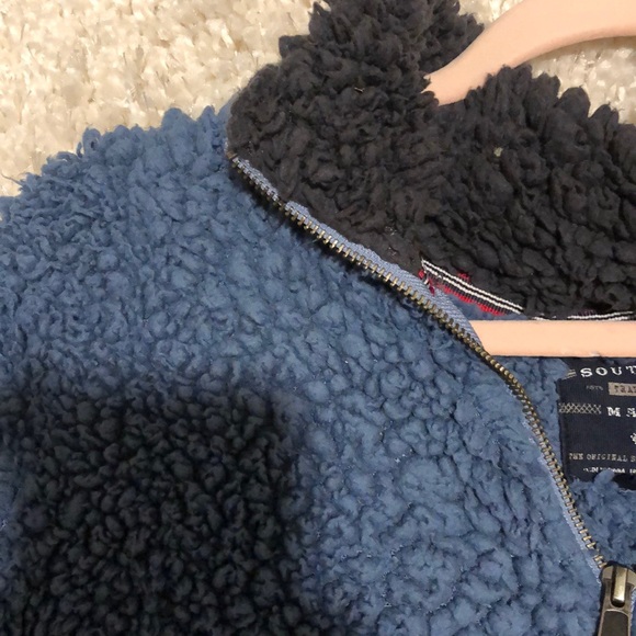 Southern marsh fluffy hoodie! - Picture 3 of 3